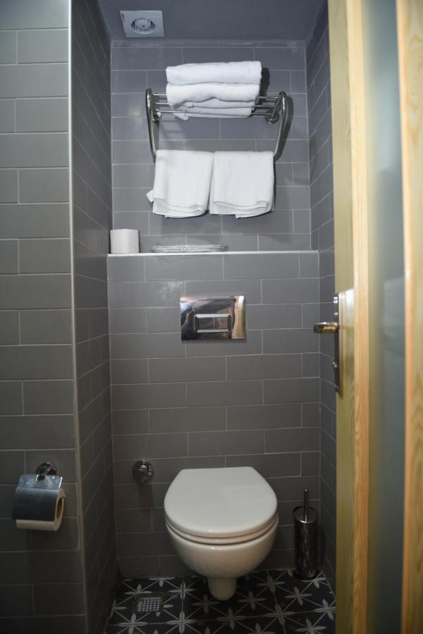 Best Hotel Kadikoy อิสตันบูล ภายนอก รูปภาพ