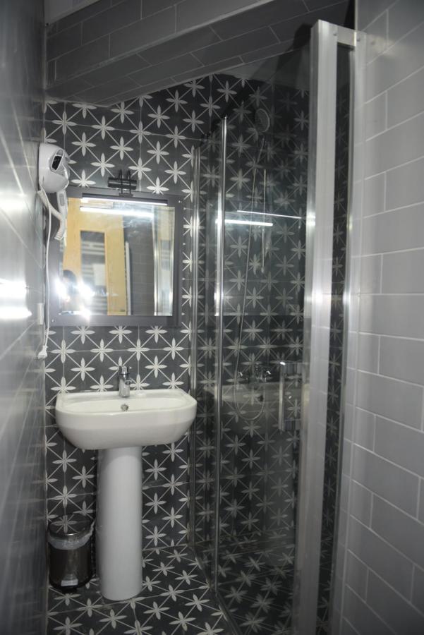 Best Hotel Kadikoy อิสตันบูล ภายนอก รูปภาพ